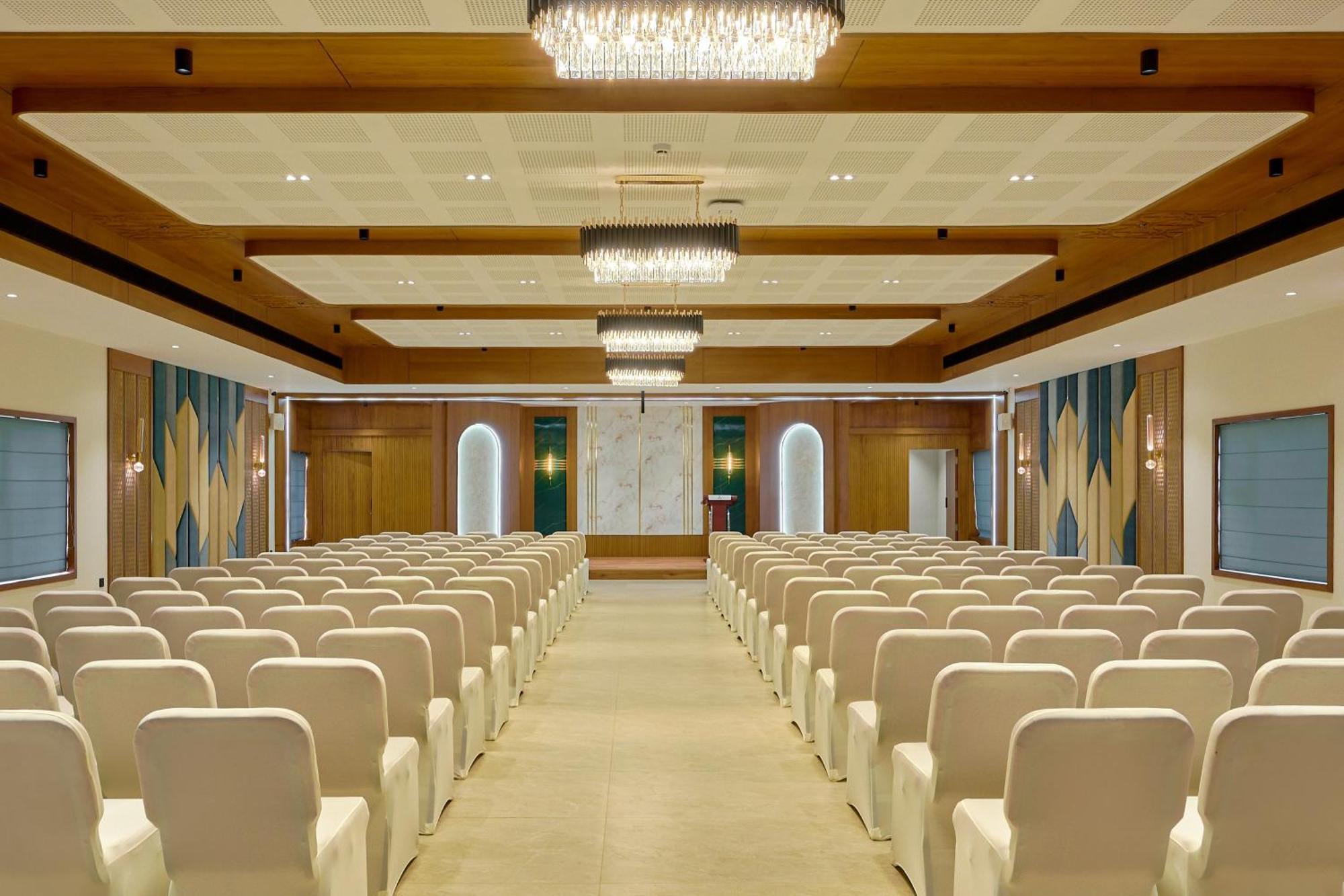 Kowju Airport Hotel Calicut Kondotty Εξωτερικό φωτογραφία